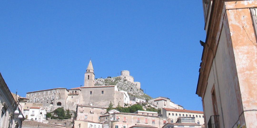 Aglianico del Taburno DOCG: tra leggende popolari e antichi borghi che raccontano un vitigno d’eccellenza